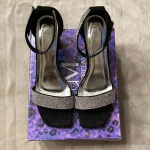 2in Chelsea Moreland heals